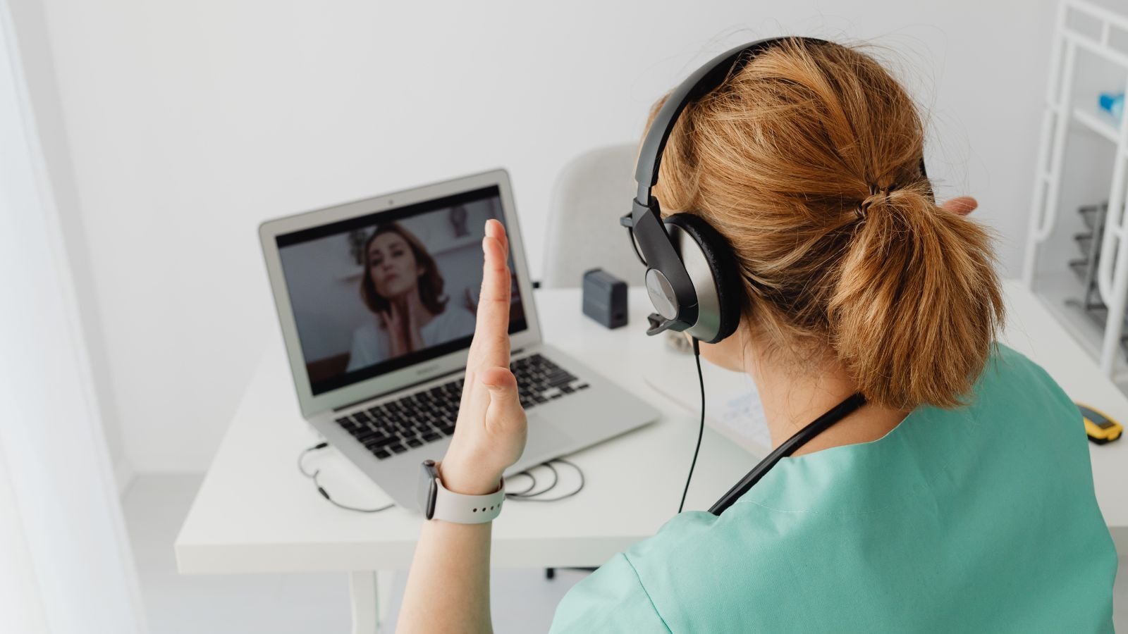 How Do You Get More of Your Employees to Use Telehealth?